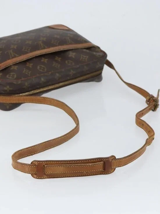 Authentic LOUIS VUITTON Monogram Trocadero 27 Shoulder Bag M51274 LV - Picture 14 of 16